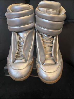 Maison Martin Margiela‘  Metallic Silver Padded High-Top Sneakers Sz 36